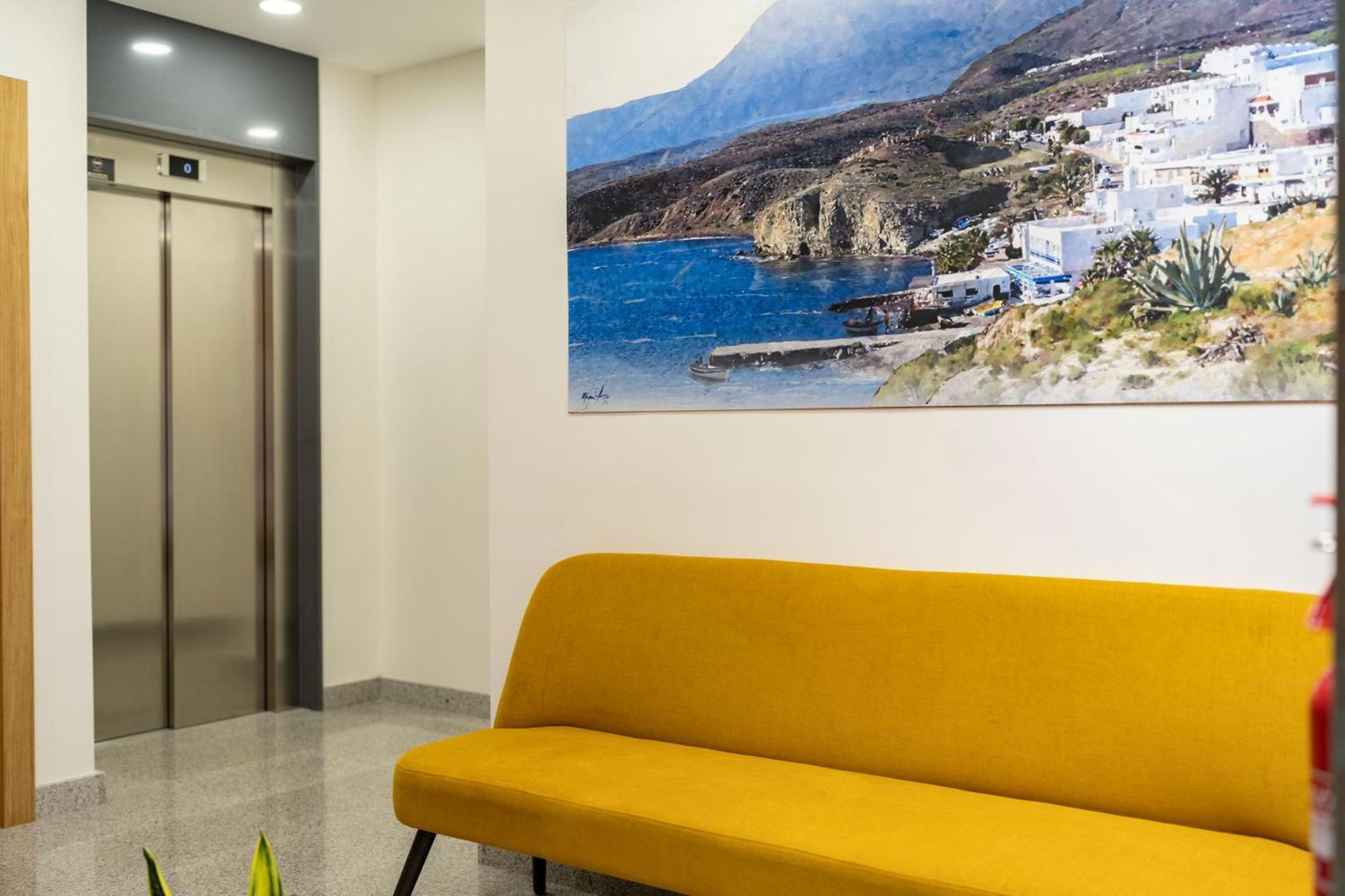 Torreluz Suites アルメリア エクステリア 写真